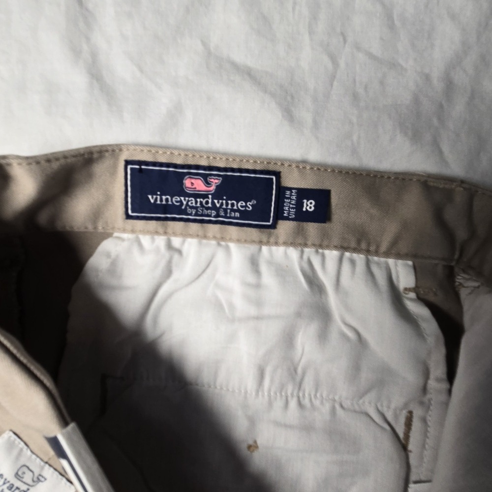 NWT Vineyard Vines Breaker Shorts Boys Size 18 Khaki - Picture 9 of 9